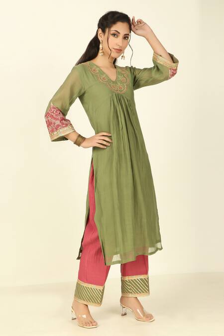 Buy_Tashee_Green Chanderi, Cotton Embroidery, Lace Collared Pleated Front Kurta Pant Set 