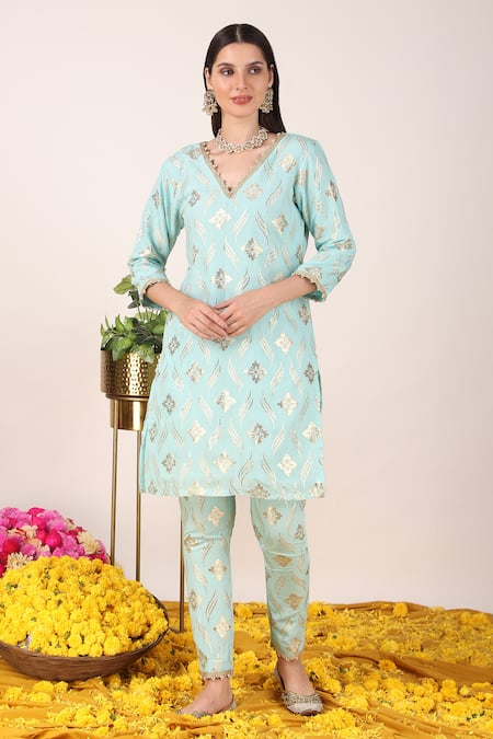 Tashee Blue Chanderi Embroidery Zari Fleur V Neck Weaved Kurta With Pant 