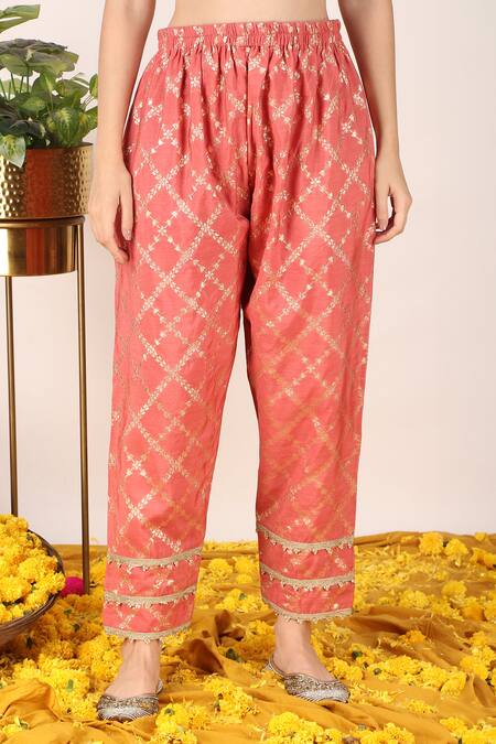 Tashee_Orange Organza, Chanderi Pearls, Zari Round Bloom Jaal Applique Yoke Kurta Set _Online_at_Aza_Fashions