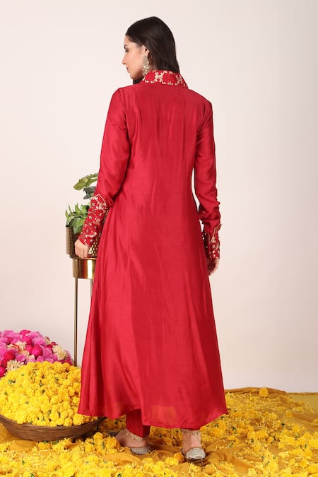 Shop_Tashee_Red Organza, Chanderi Zari, Lace Weaved Florin Neckline Anarkali With Pant _at_Aza_Fashions