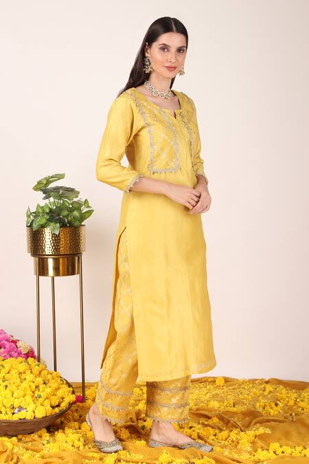 Tashee_Yellow Organza, Chanderi Pearls, Zari Round Florin Jaal Applique Yoke Kurta Set _at_Aza_Fashions