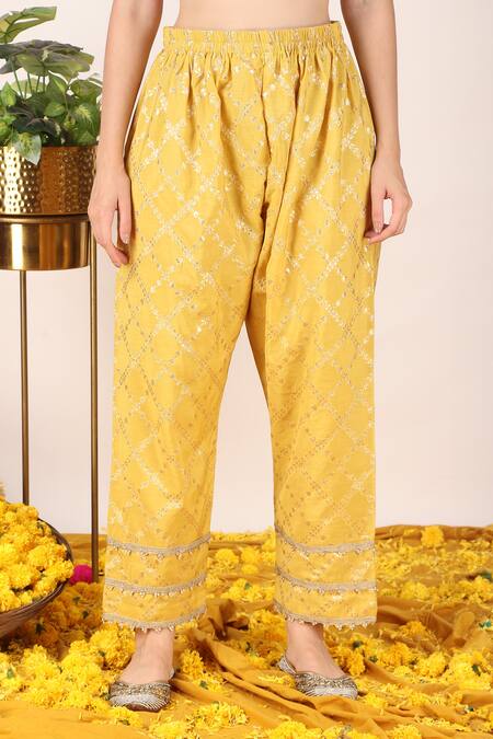 Tashee_Yellow Organza, Chanderi Zari Round Florin Jaal Applique Yoke Kurta With Pant _Online_at_Aza_Fashions