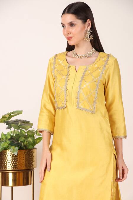 Shop_Tashee_Yellow Organza, Chanderi Zari Round Florin Jaal Applique Yoke Kurta With Pant _Online_at_Aza_Fashions