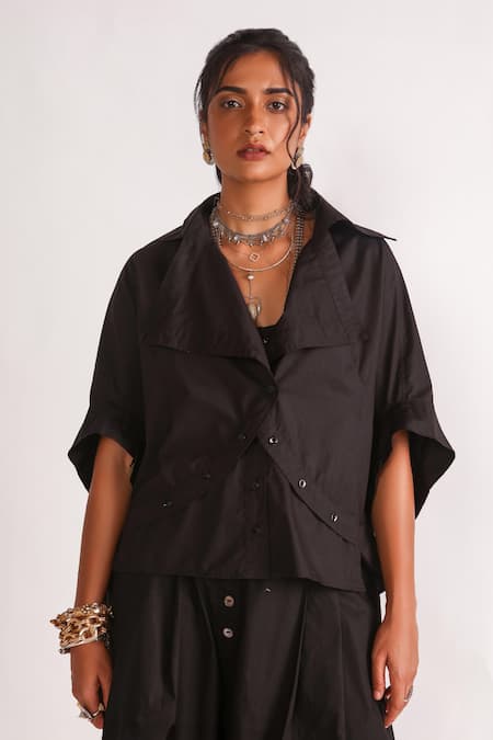 House Of Three_Black Poplin Collared Alef Drop Shoulder Shirt _Online_at_Aza_Fashions