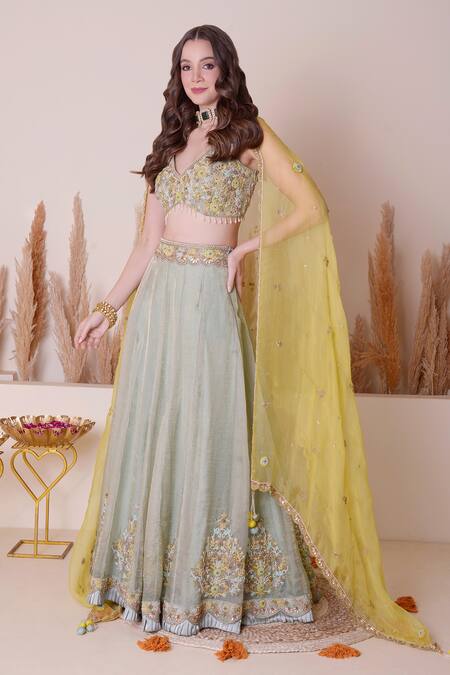 Buy_Surabhi Arya_Green Organza, Tissue Pearls, Placed Zardozi Floral Embroidered Lehenga Set _Online_at_Aza_Fashions