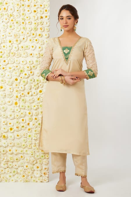 Buy_Tashee_Beige Tissue, Chanderi Embroidery V-neck Floral Work Kurta Pant Set _Online_at_Aza_Fashions