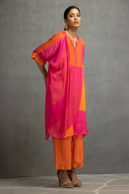 Buy Kahani Lush Pink Cotton, Silk Embroidery Split V-neck Abstract Print Tunic And Pant Set Buy_Kahani Lush_Pink Cotton, Silk Embroidery Split V-neck Abstract Print Tunic And Pant Set