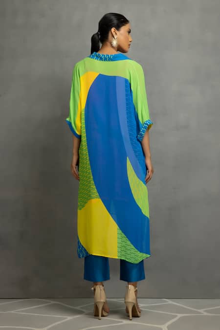 Kahani Lush Printed Anchor Thread Embroidered Tunic & Pant Set 