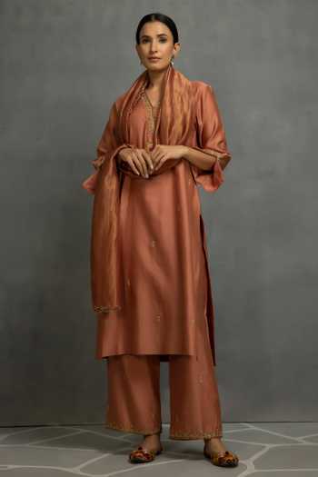 Kahani Lush Brown Chanderi Silk Sequins, Embroidery V-neck Kurta Pant Set Online at Aza Fashions Kahani Lush_Brown Chanderi Silk Sequins, Embroidery V-neck Kurta Pant Set _Online_at_Aza_Fashions