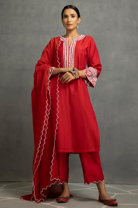 Kahani Lush Red Chanderi , Cotton, Embroidery, Mirrors Split Kurta Set With Dupatta