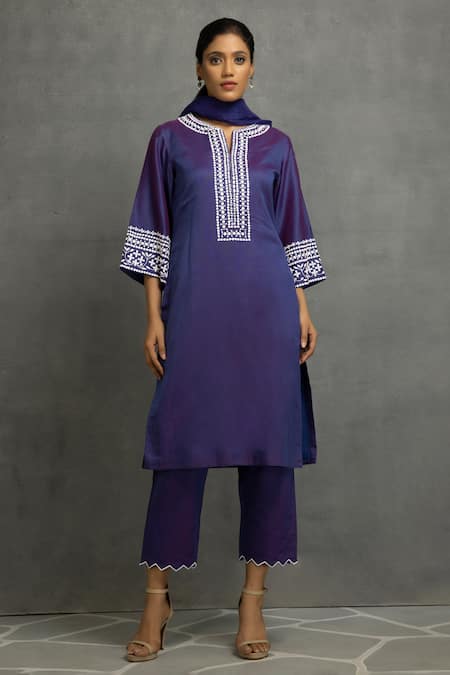 Kahani Lush Purple Chanderi Silk Mirrors, Embroidery Split V-neck Kurta Pant Set