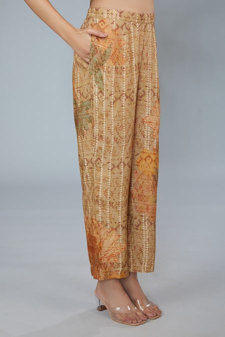 Buy_Kahani Lush_Beige Cotton, Silk Embroidery Collared Bouquet Print Shirt Kurta And Pant Set _Online_at_Aza_Fashions