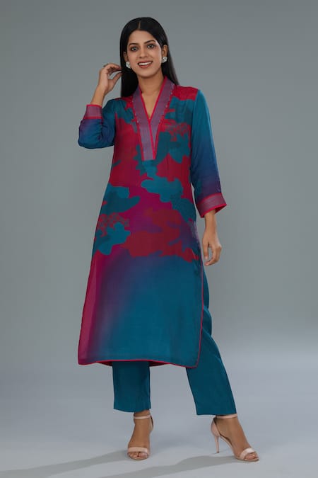 Kahani Lush Blue Cotton Silk Digital Print Abstract Pattern Floral Kurta And Pant Co-ord Set 