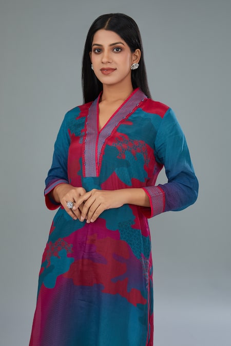 Shop_Kahani Lush_Blue Cotton, Silk Beads V-neck Abstract Floral Print Kurta And Pant Co-ord Set _Online_at_Aza_Fashions