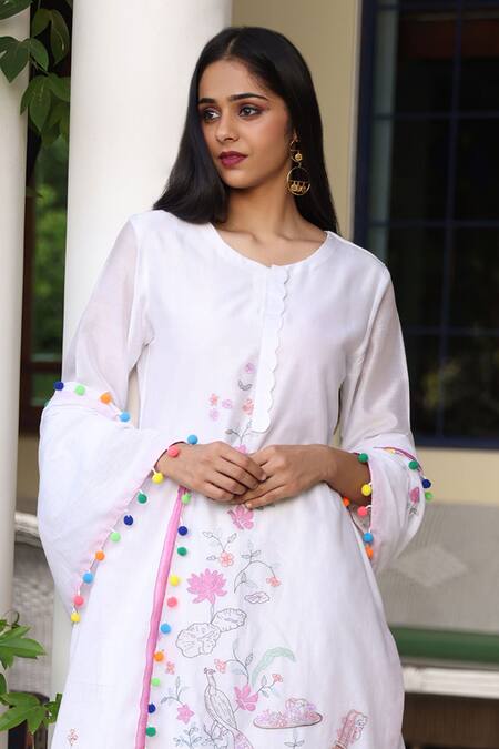 Kahani Lush_White Chanderi Silk Pom-poms Round Botanic Instrumental Embroidered Kurta Set _Online_at_Aza_Fashions