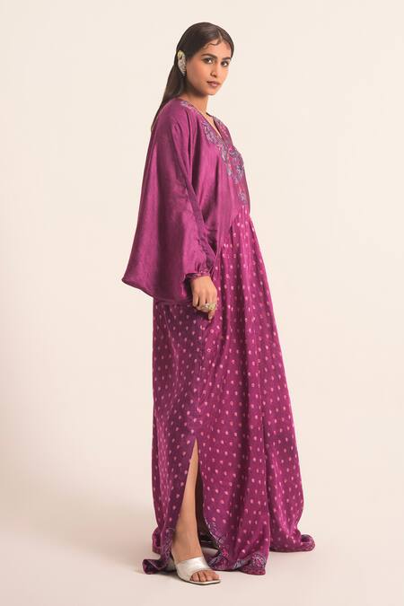 Ruhr India Purple Satin, Linen Sequins V-neck Flora Pattern Side Slit Kaftan Online at Aza Fashions Ruhr India_Purple Satin, Linen Sequins V-neck Flora Pattern Side Slit Kaftan _Online_at_Aza_Fashions