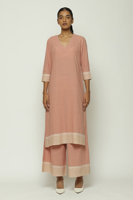 Abraham & Thakore Checkered Pattern Kurta 