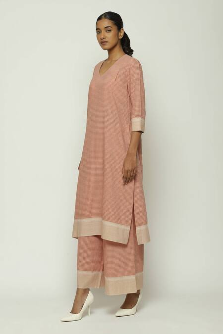 Abraham And Thakore_Red Cotton V-neck Checkered Pattern Kurta_Online_at_Aza_Fashions