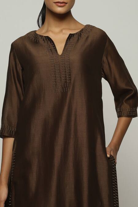 Shop Abraham And Thakore Brown Chanderi Beads Split V-neck Embroidered Kurta Online at Aza Fashions Shop_Abraham And Thakore_Brown Chanderi Beads Split V-neck Embroidered Kurta_Online_at_Aza_Fashions