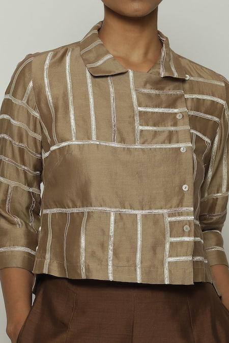 Buy_Abraham And Thakore_Beige Chanderi Lace Collared Embellished Shirt