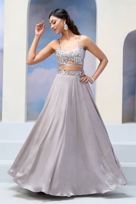 Buy_Silky Bindra X AZA_Gray Organza, Satin, Georgette Sequins Sweetheart Neck Floral Grey Lehenga Set _Online_at_Aza_Fashions