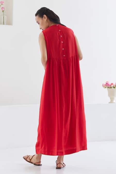 Surmaye Red Cotton, Silk Round Neck Handwoven Pleated Midi Dress Online at Aza Fashions Surmaye_Red Cotton, Silk Round Neck Handwoven Pleated Midi Dress _Online_at_Aza_Fashions