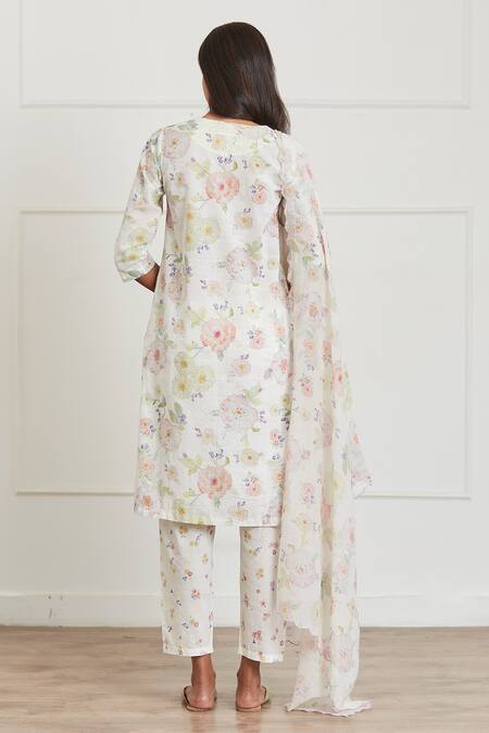 Surmaye Ivory Handloom Cotton V-neck Bliss Botanical Print Kurta And Pant Set Online at Aza Fashions Surmaye_Ivory Handloom Cotton V-neck Bliss Botanical Print Kurta And Pant Set _Online_at_Aza_Fashions