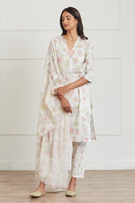 Buy Surmaye Ivory Handloom Cotton V-neck Bliss Botanical Print Kurta And Pant Set Online at Aza Fashions Buy_Surmaye_Ivory Handloom Cotton V-neck Bliss Botanical Print Kurta And Pant Set _Online_at_Aza_Fashions