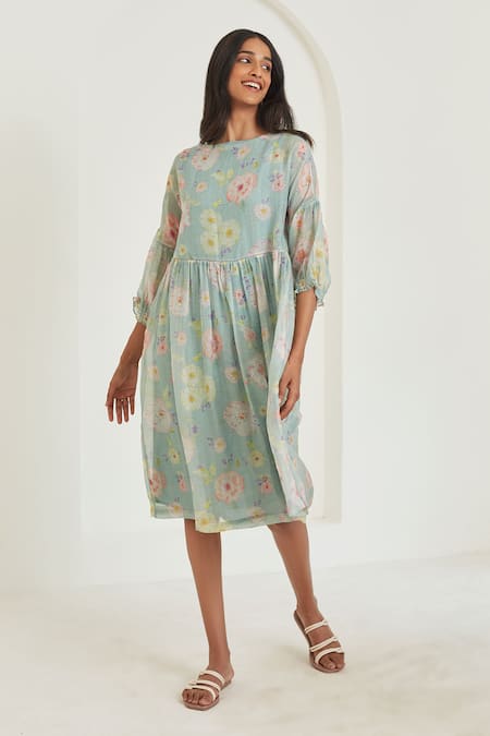 Surmaye Green Joy Flowy Floral Pattern Dress Online at Aza Fashions Surmaye_Green Joy Flowy Floral Pattern Dress _Online_at_Aza_Fashions