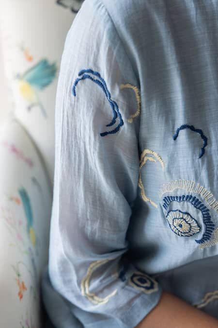 Vaayu Blue Muslin, Cotton Cut Work, Tassels Round Floral Thread Embroidered Kurta Set Online at Aza Fashions Vaayu_Blue Muslin, Cotton Cut Work, Tassels Round Floral Thread Embroidered Kurta Set _Online_at_Aza_Fashions