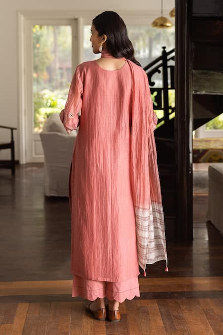 Shop Vaayu Coral Muslin, Cotton Embroidery, Cut Work Round Neck Thread Kurta Set at Aza Fashions Shop_Vaayu_Coral Muslin, Cotton Embroidery, Cut Work Round Neck Thread Kurta Set _at_Aza_Fashions