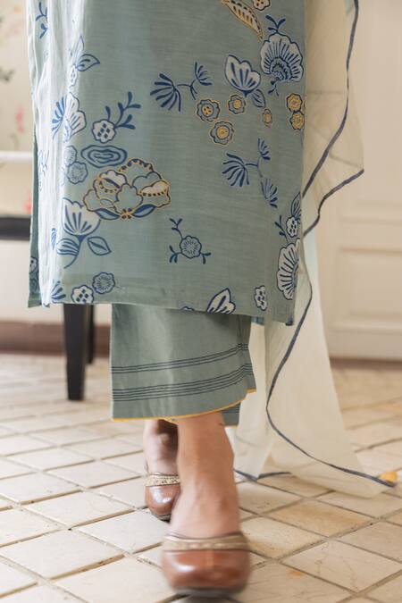 Buy_Vaayu_Blue Muslin, Cotton Embroidery, Tassels Round Neck Summer Bloom Print Kurta Set_Online_at_Aza_Fashions