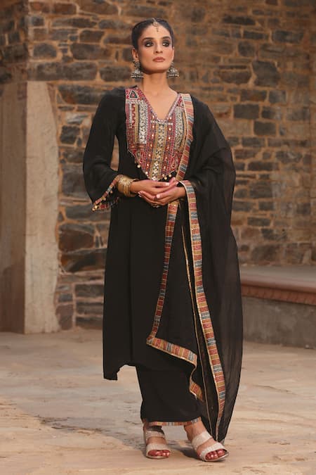 BAIRAAS Black Kurta And Palazzo Crepe Hand Work Sequin Mastani Embellished Straight Set