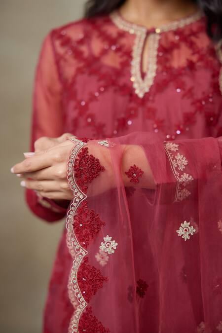 Buy_SHASHA GABA_Maroon Crepe, Silk Organza, Satin Sequins, Floral Thread Kurta Pant Set 