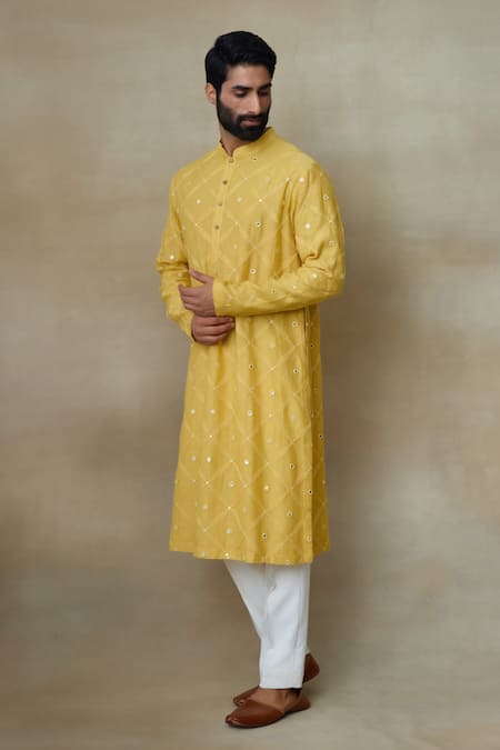 SHASHA GABA Yellow Silk Mirrors, Embroidery Vine Jaal Kurta Online at Aza Fashions SHASHA GABA_Yellow Silk Mirrors, Embroidery Vine Jaal Kurta _Online_at_Aza_Fashions