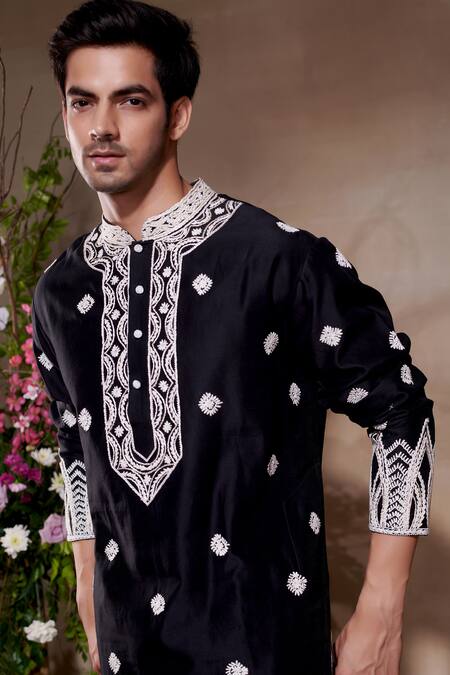 SHASHA GABA Black Silk Pearls, Embroidery Starburst Resham Thread Kurta Online at Aza Fashions SHASHA GABA_Black Silk Pearls, Embroidery Starburst Resham Thread Kurta _Online_at_Aza_Fashions