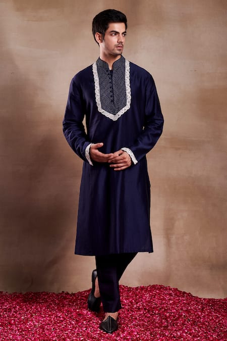 SHASHA GABA Pintucked Resham Jaal Yoke Kurta 