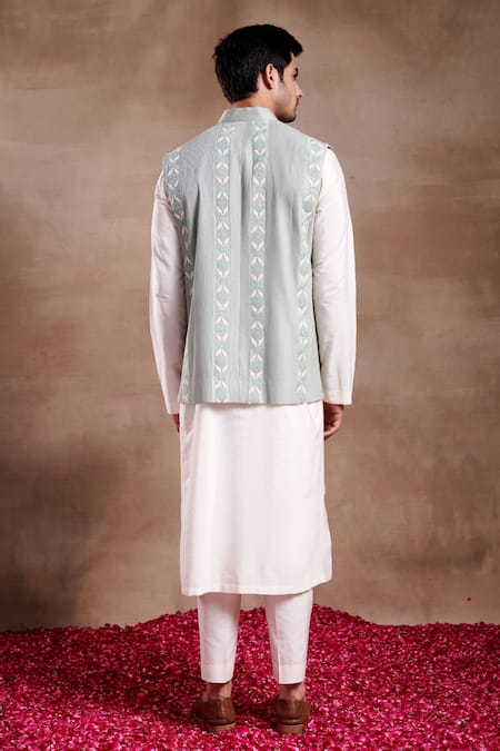 Shop SHASHA GABA Green Silk Embroidery Pintucked Bloom Vine Bundi at Aza Fashions Shop_SHASHA GABA_Green Silk Embroidery Pintucked Bloom Vine Bundi _at_Aza_Fashions