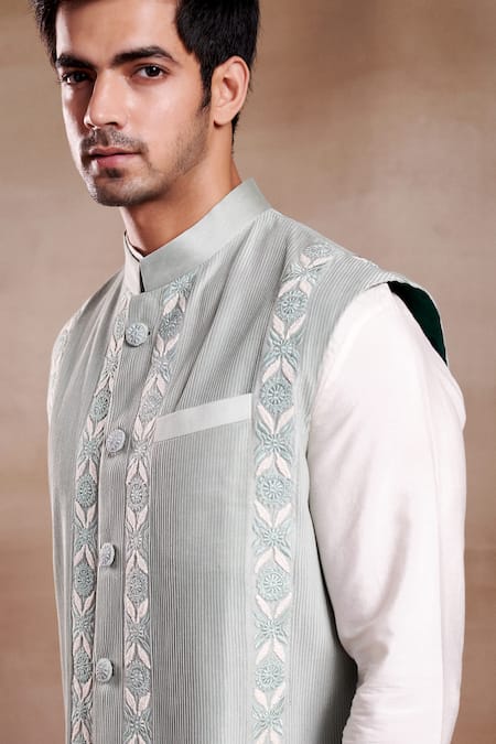 SHASHA GABA Green Silk Embroidery Pintucked Bloom Vine Bundi Online at Aza Fashions SHASHA GABA_Green Silk Embroidery Pintucked Bloom Vine Bundi _Online_at_Aza_Fashions