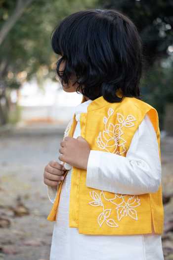 Buy_Byb Premium_Yellow Silk Pearls, Embroidery Floral Bundi Kurta Set _Online_at_Aza_Fashions