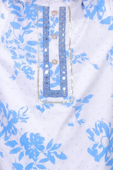 Buy_LIL DRAMA_Blue Cotton Mirrors Floral Print Embroidered Kurta And Pant Set _Online_at_Aza_Fashions