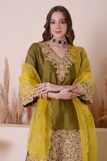 Surabhi Arya_Green Bamboo Cut Work, Embroidery, Gota Patti, Zari V-neck And Kurta Sharara Set _at_Aza_Fashions