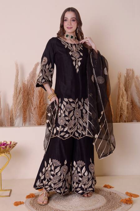 Surabhi Arya_Black Bamboo, Chiffon Embroidery, Gota Patti, Zari Floral And Kurta Sharara Set _Online_at_Aza_Fashions