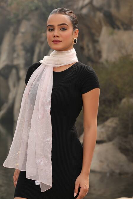 Modarta_Pink Floral Hand Embroidered Stole _Online_at_Aza_Fashions