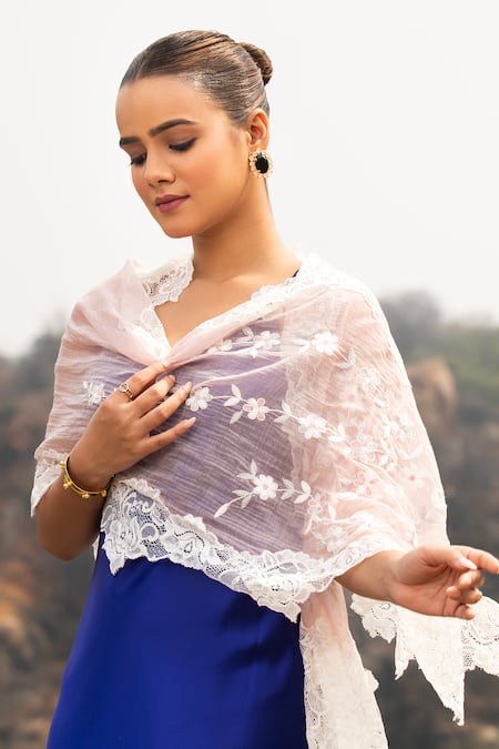 Shop Modarta Pink Floral Embroidered Cotton Stole at Aza Fashions Shop_Modarta_Pink Floral Embroidered Cotton Stole _at_Aza_Fashions