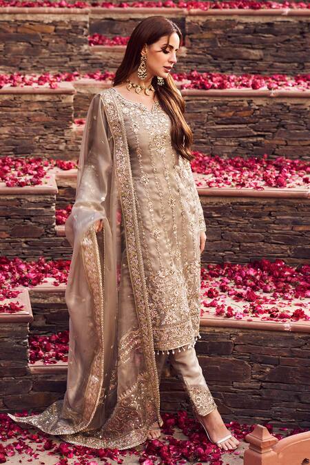 Buy_Lashkaraa_Gray Net, Silk Pearls, Sequins, Zari Floral Jaal Embroidered Kurta Pant Set _Online_at_Aza_Fashions