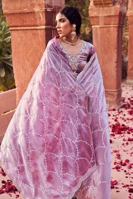 Buy Lashkaraa Purple Organza, Net Sequins, Zari V-neck Floral Thread Embroidered Kurta Set Online at Aza Fashions Buy_Lashkaraa_Purple Organza, Net Sequins, Zari V-neck Floral Thread Embroidered Kurta Set_Online_at_Aza_Fashions