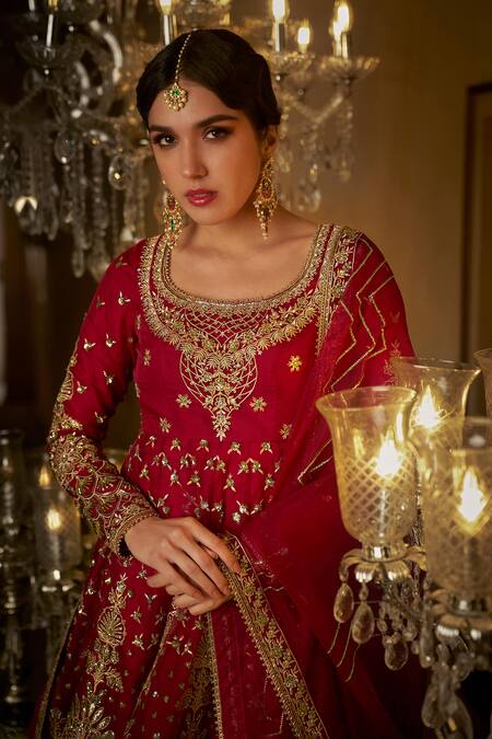 Buy_Lashkaraa_Wine Organza, Satin Beads, Sequins, Zari Thread Embroidered Peplum Kurta Set_Online_at_Aza_Fashions
