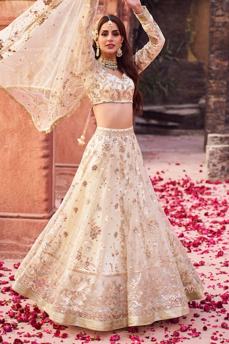 Buy_Lashkaraa_Off White Net Sequins, Zari Sweetheart Neck Floral Embroidered Lehenga Set _Online_at_Aza_Fashions