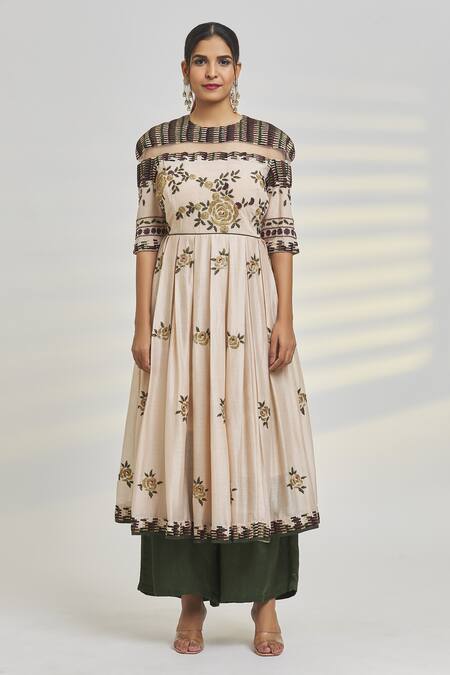 SHASHA GABA_Beige Cotton Embroidery Round Neck Floral Anarkali And Palazzo Set _Online_at_Aza_Fashions